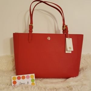 🚫SOLD🚫Tory Burch Emerson BuckleTote Large